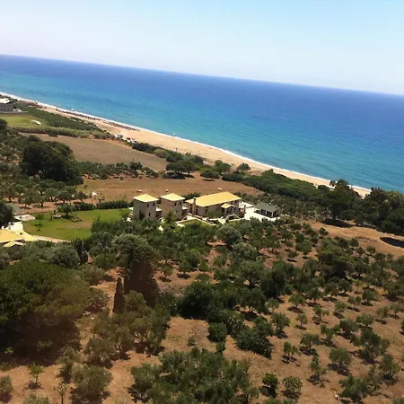 Yialenia Estate Costa Navarino