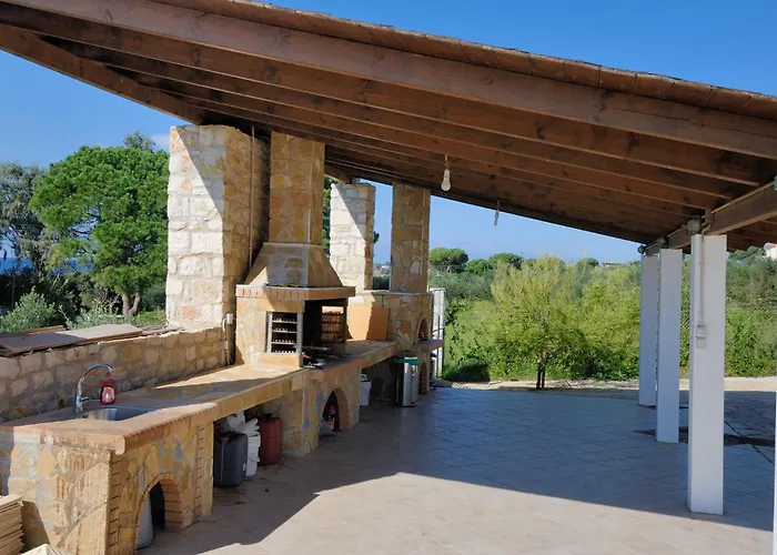 Yialenia Estate * Costa Navarino